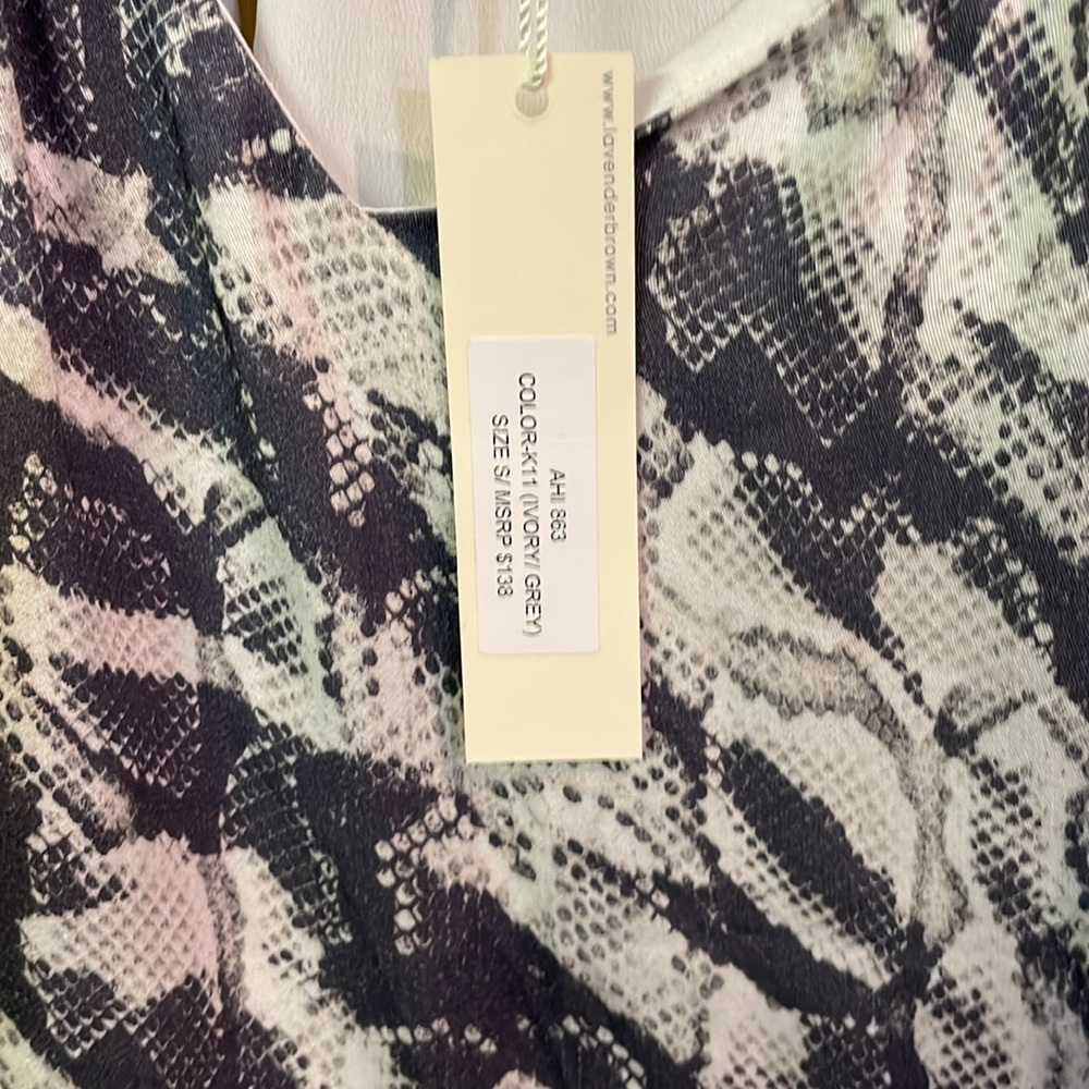 Lavender Brown Ivory/Grey tank top. Size small. NWT - Picture 3 of 5